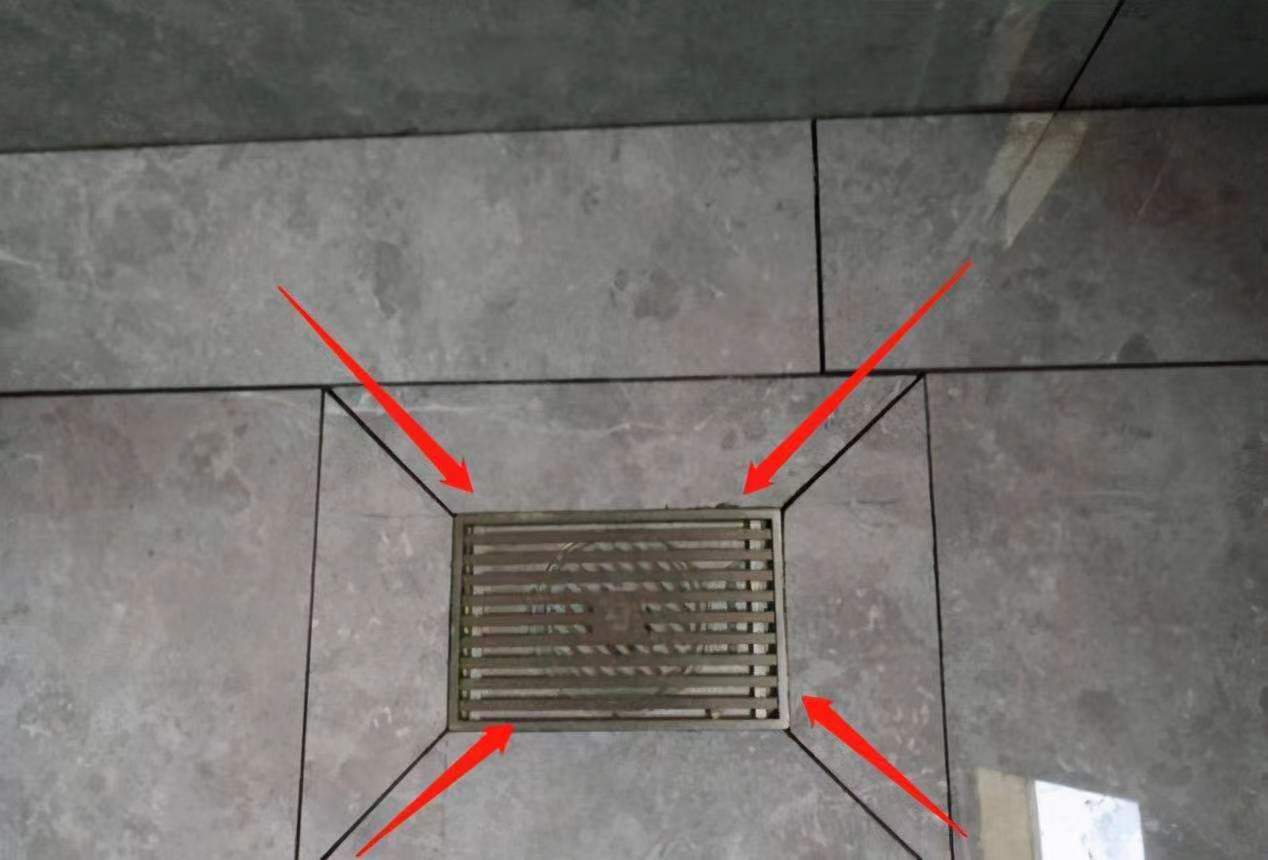 衛生間地漏裝在什么位置比較合適？